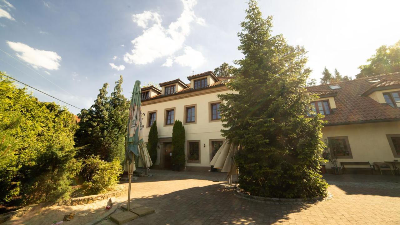 Stary Dum Hotel Cernosice Luaran gambar