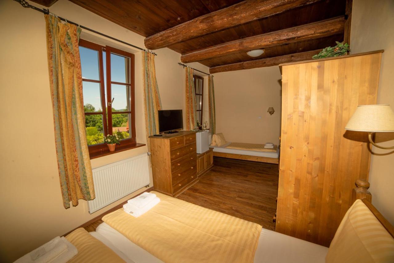 Stary Dum Hotel Cernosice Luaran gambar